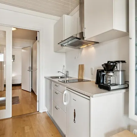 Cozy In Aakirkeby With Wifi Åkirkeby