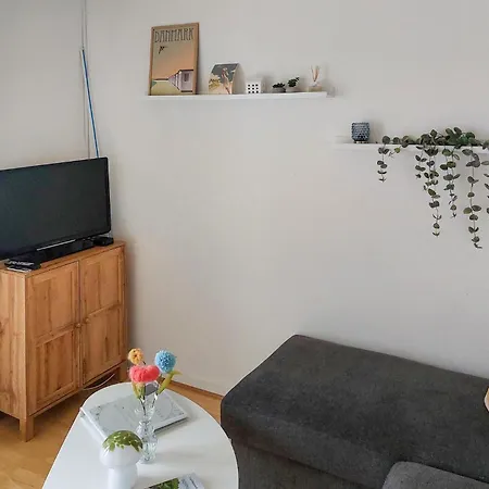 شقة Cozy In Aakirkeby With Wifi *