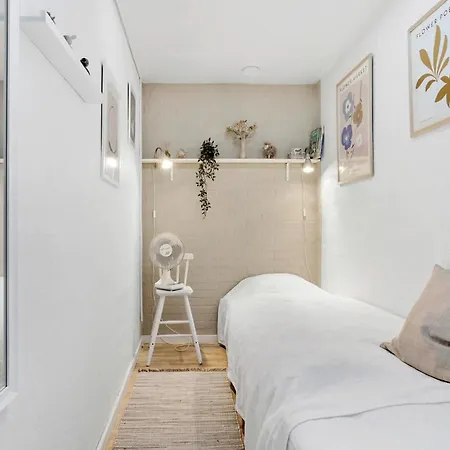 Apartman Cozy In Aakirkeby With Wifi