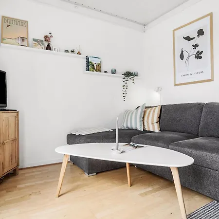 Cozy In Aakirkeby With Wifi Apartman Åkirkeby