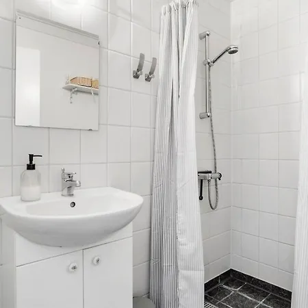 Apartman Cozy In Aakirkeby With Wifi Åkirkeby