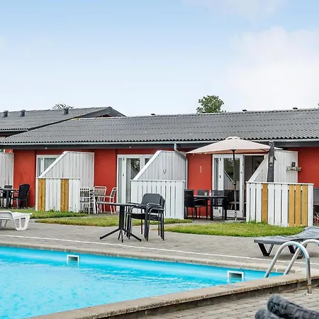 아파트 Cozy In Aakirkeby With Wifi Åkirkeby