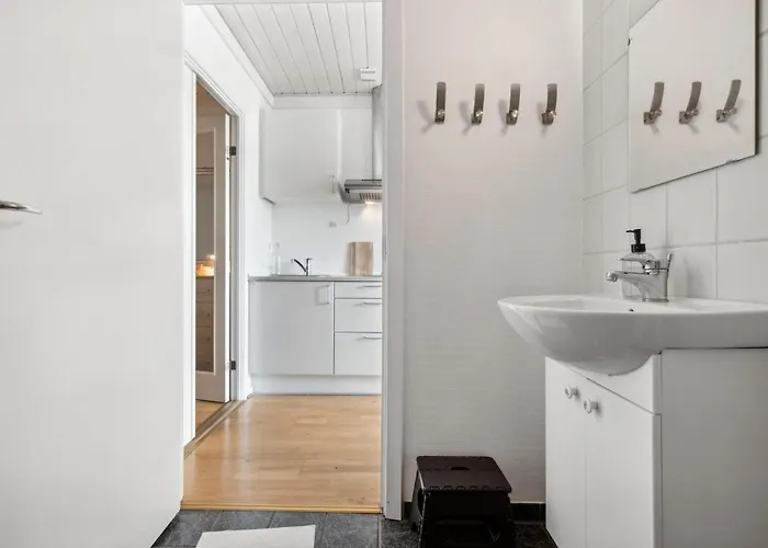 Apartamento Cozy In Aakirkeby With Wifi *