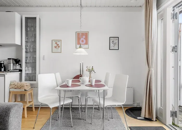 Cozy In Aakirkeby With Wifi