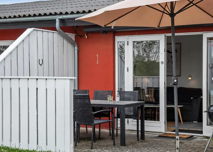 Apartamento Cozy In Aakirkeby With Wifi